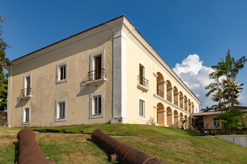 Casa das Onze Janelas