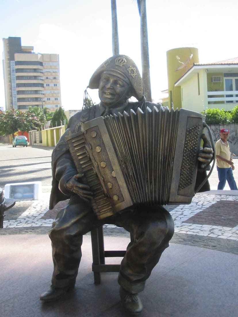 Estátua de Luiz Gonzaga - Farra da Bodega