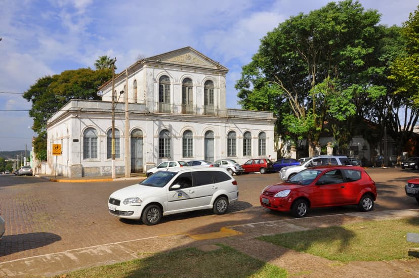 Casarão da 15 de Novembro (antiga Casa de Câmara e Cadeia)