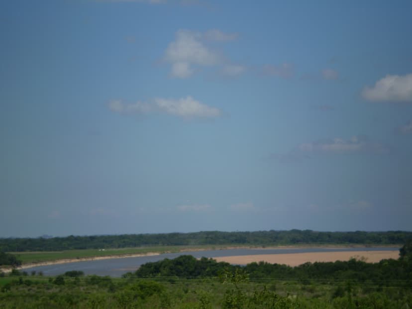 Praia do Paredão e Camping Municipal