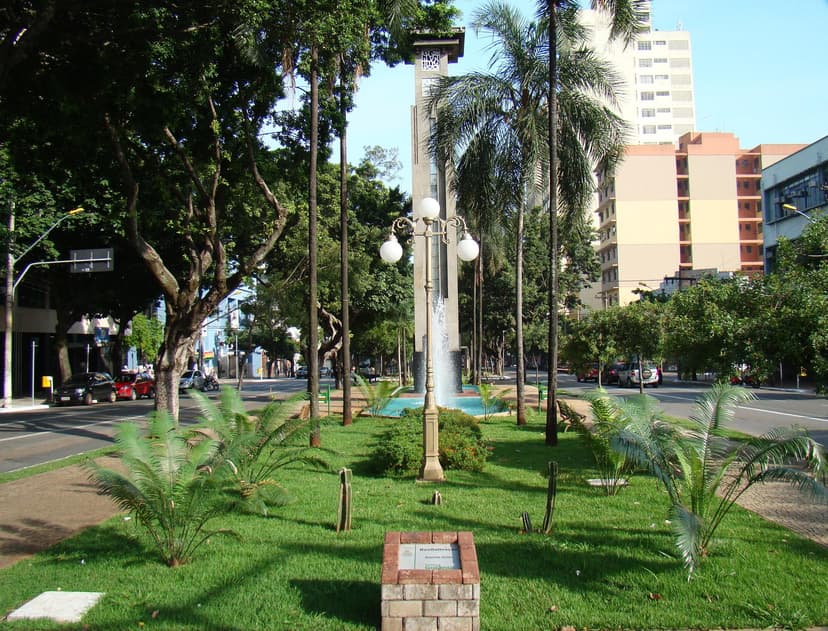 Avenida Goiás (Eixo Art Déco)