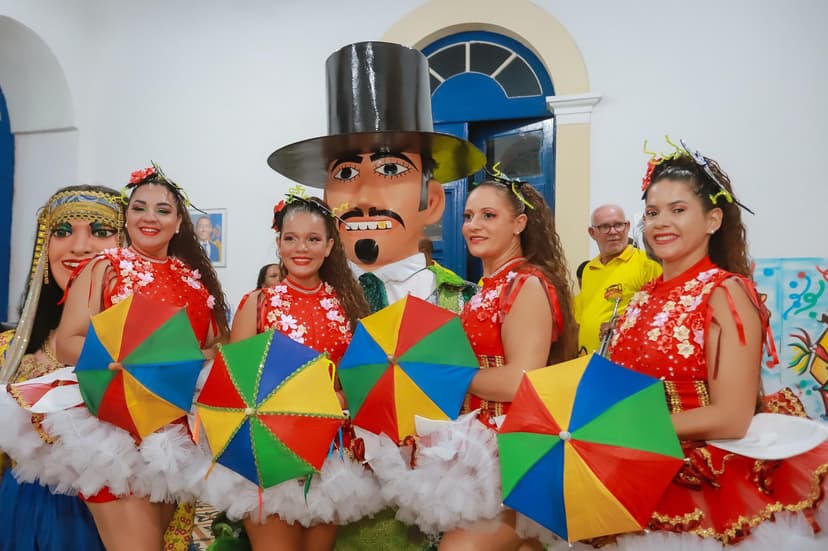 Quatro Dias e Quatro Noites de Folia