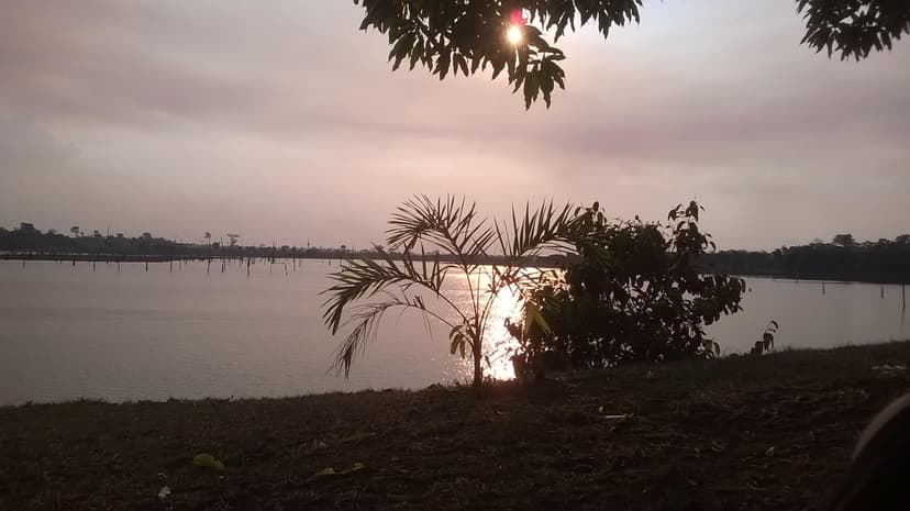 Praça do Lago